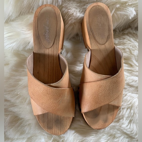 Free People Sonnet Clog Wooden Leather Sandal - Picture 4 of 16